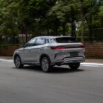 Song-Plus-Premium-frente-movimento-traseira-scaled