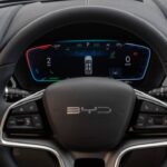 Song-Plus-Premium-interior-volante-scaled