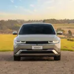 Vista frontal do Hyundai IONIQ 5