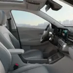 Bancos dianteiros e cabine signature do Hyundai Kona Hybrid