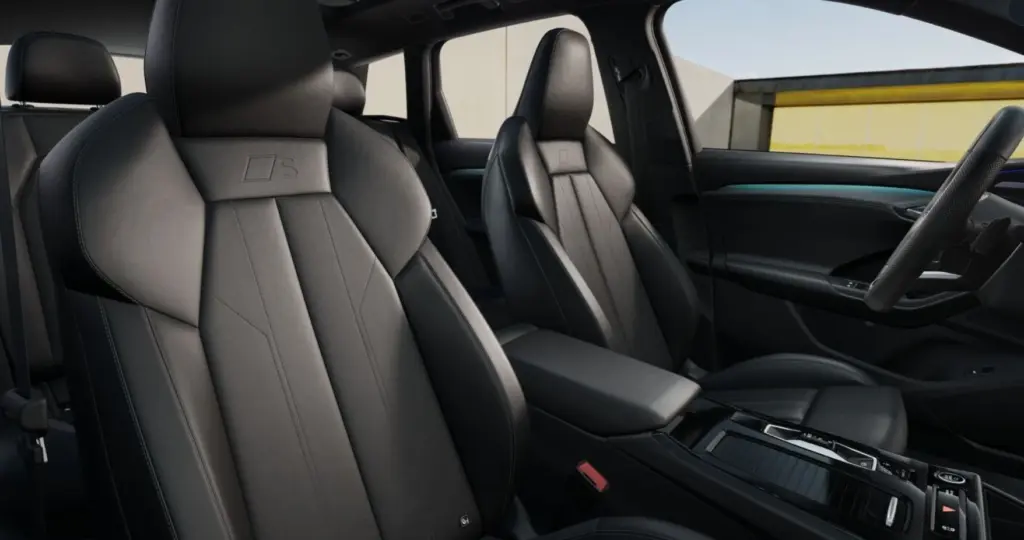 Bancos dianteiros do Audi Q6 e-tron S line 2026