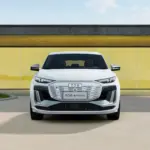 Vista frontal do Audi SQ6 Sportback e-tron 2026