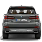 Vista traseira do BMW X5