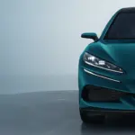 Denza Z9GT visto de frente
