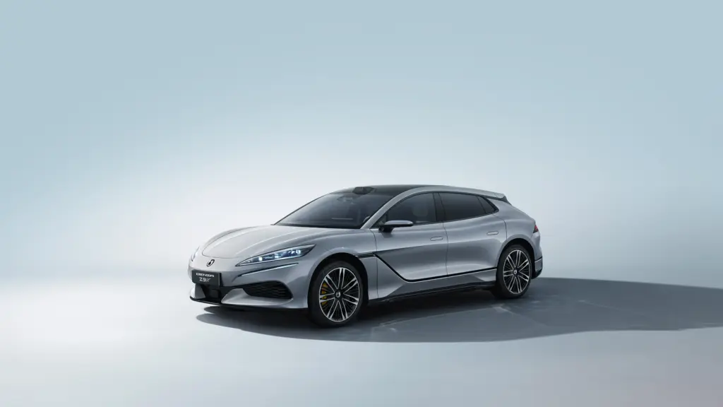 Denza Z9GT: foto oficial
