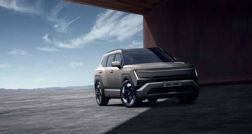 Hyundai Tucson 2027: Frente em três quartos e proporções da carroceria — modelo internacional