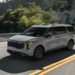 Exterior em movimento — imagem dos eua do Kia Carnival
