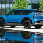 Vista lateral traseira do Kia EV9