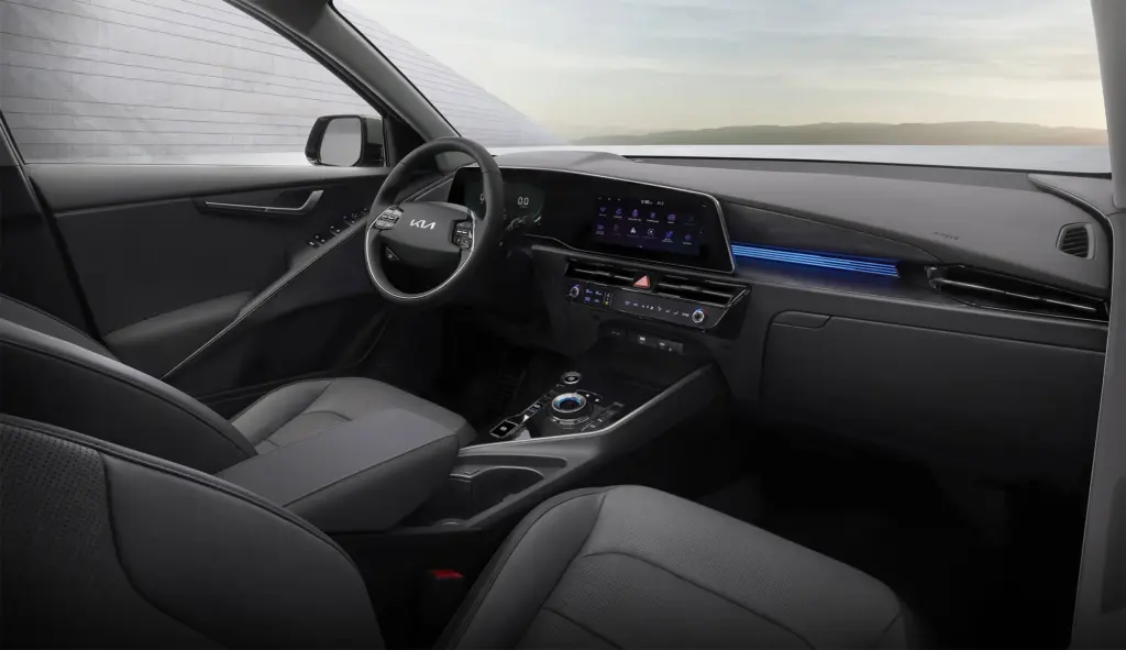 Cabine da família com seletor rotativo do Kia Niro