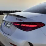 Assinatura e lanterna traseira do Mercedes-AMG C 63 S E Performance