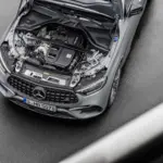 Compartimento do motor do Mercedes-AMG GLC 63 S E Performance Coupé
