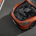 Compartimento do motor do Mercedes-AMG GT 63 E Performance de duas portas