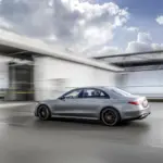 Perfil lateral do Mercedes-AMG S 63 E Performance