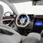 Painel e central multimídia do Mercedes-AMG S 63 E Performance