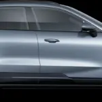 Vista lateral da família Porsche Cayenne Electric