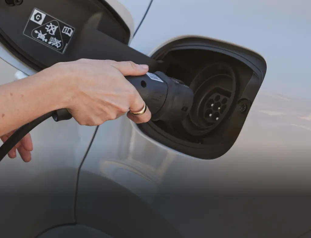 Tomada de recarga da família Porsche Cayenne E-Hybrid