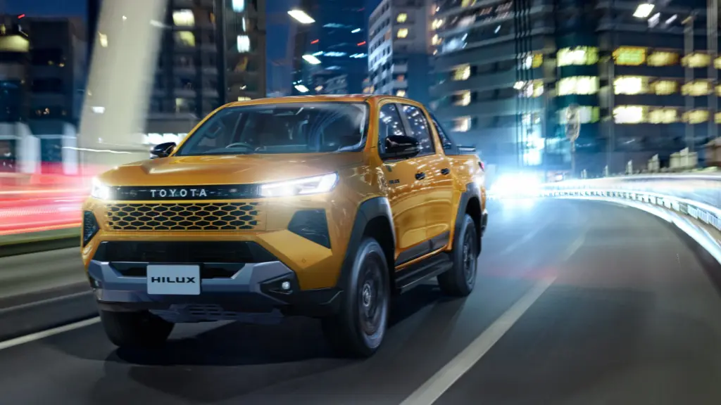 Nova Hilux diesel japonesa na cor Sulphur Metallic