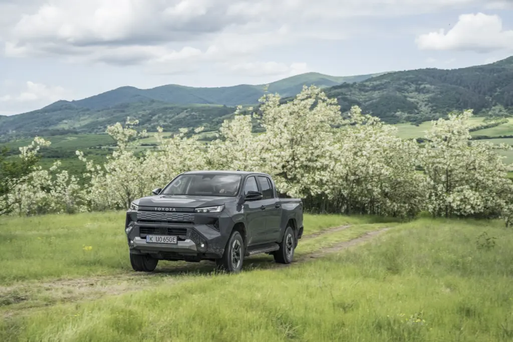 Hilux BEV no campo: a proposta de uso profissional
