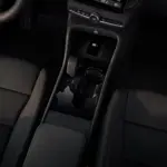 Console central do Volvo EC40